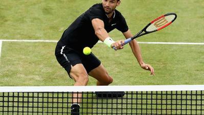 Grigor Dimitrov is though to the semifinals in London