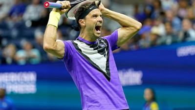 Grigor Dimitrov upsets Roger Federer in US Open quarterfinals